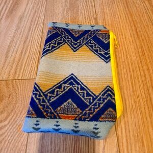 Pendelton zip pouch